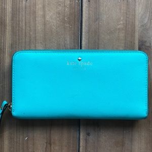 Kate Spade Wallet *Make Offers*